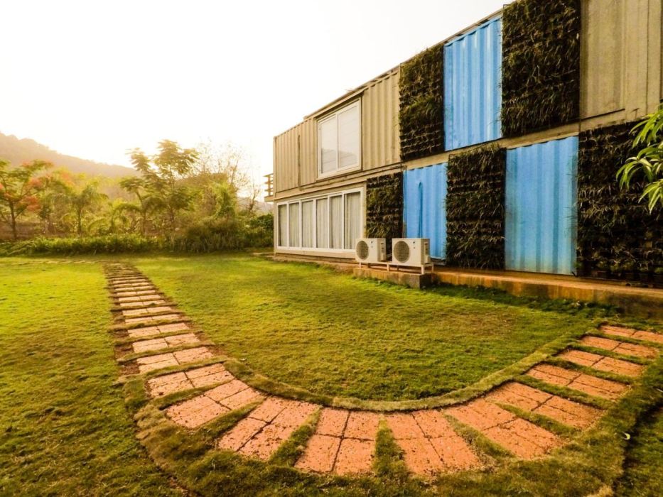 container luxury room accommodation chill premium exotic